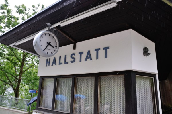 ハルシュタットのかわいらしい駅舎。