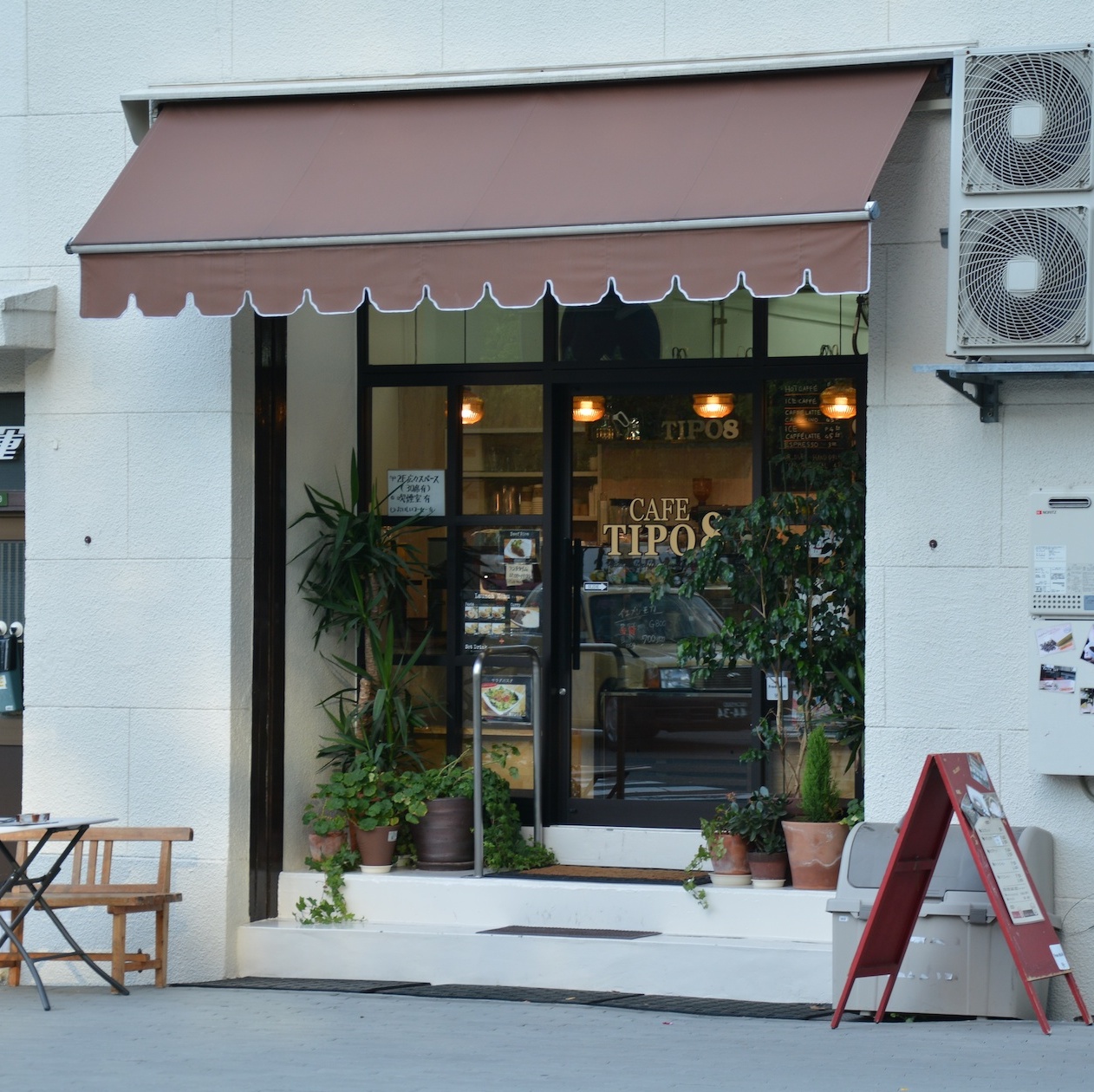 【コーヒー屋探訪】大阪・梅田「Cafe Tipo8 （カフェ・チーポ・オイト）」