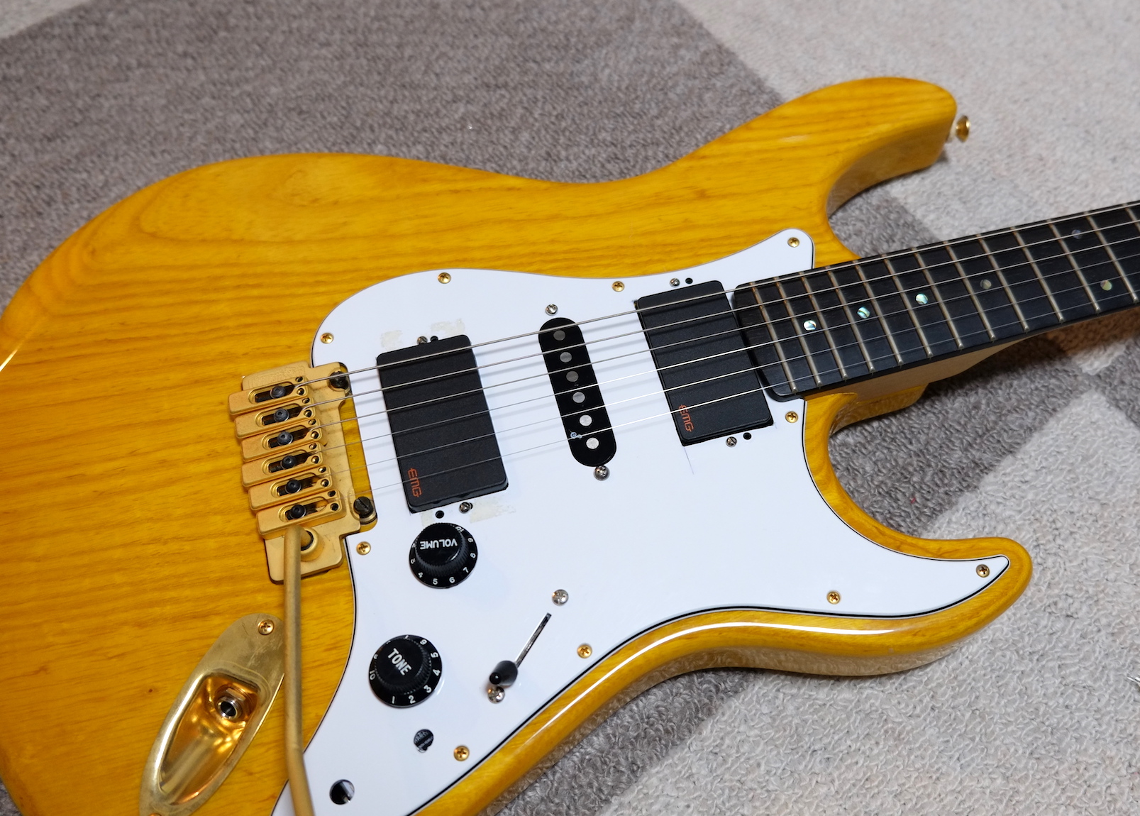 EMG 89をストラト型ギターに装着・サウンドレポート